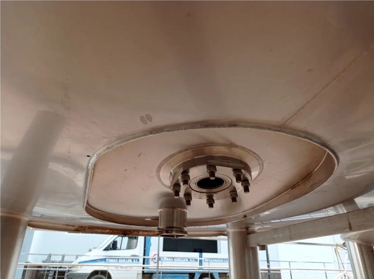 deposito-aseptico-con-doble-fondo-de-18-000-l-bio-inox-inox