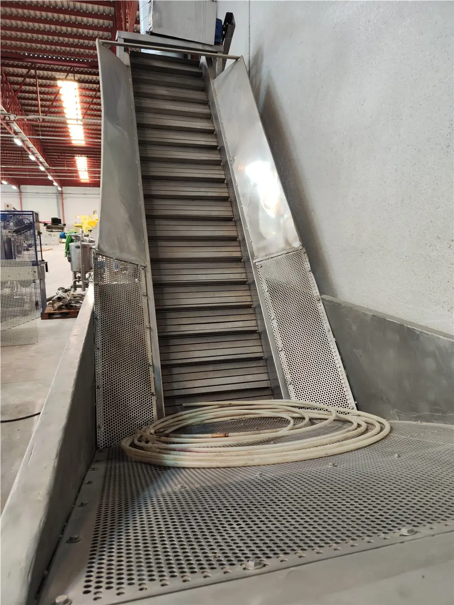 elevador-con-balsa-de-cangilones-descarga-2-90-m