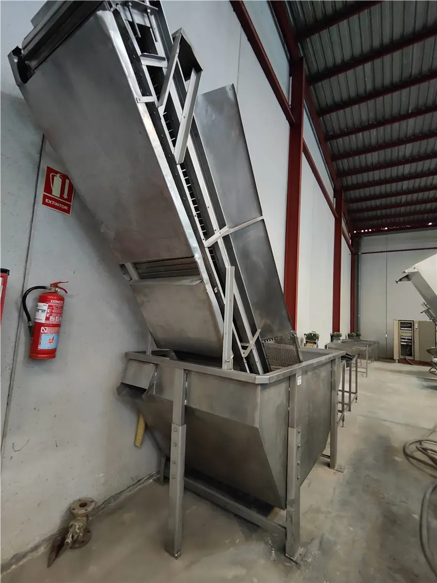 elevador-con-balsa-de-cangilones-descarga-2-90-m