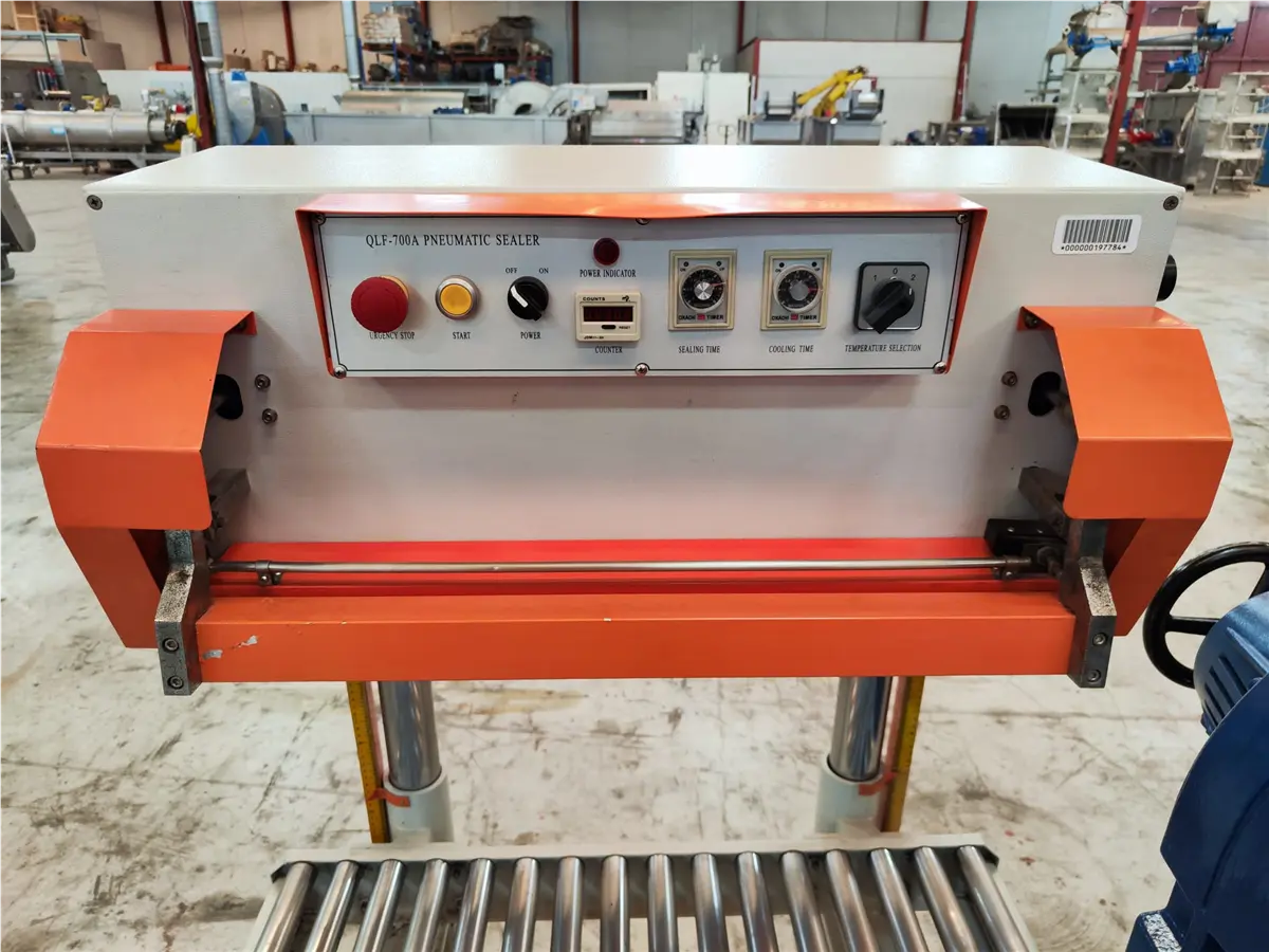 selladora-de-bolsas-neumatica-qlf-700a