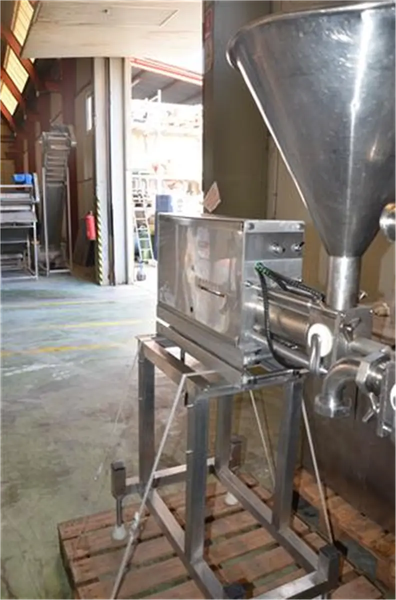 llenadora-de-1-piston-para-productos-densos-automatica-turbo-tools